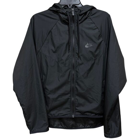 Nike Womens NSW Windrunner Jackets Women Size M Black BV3939-011 SNAG - Picture 1 of 9